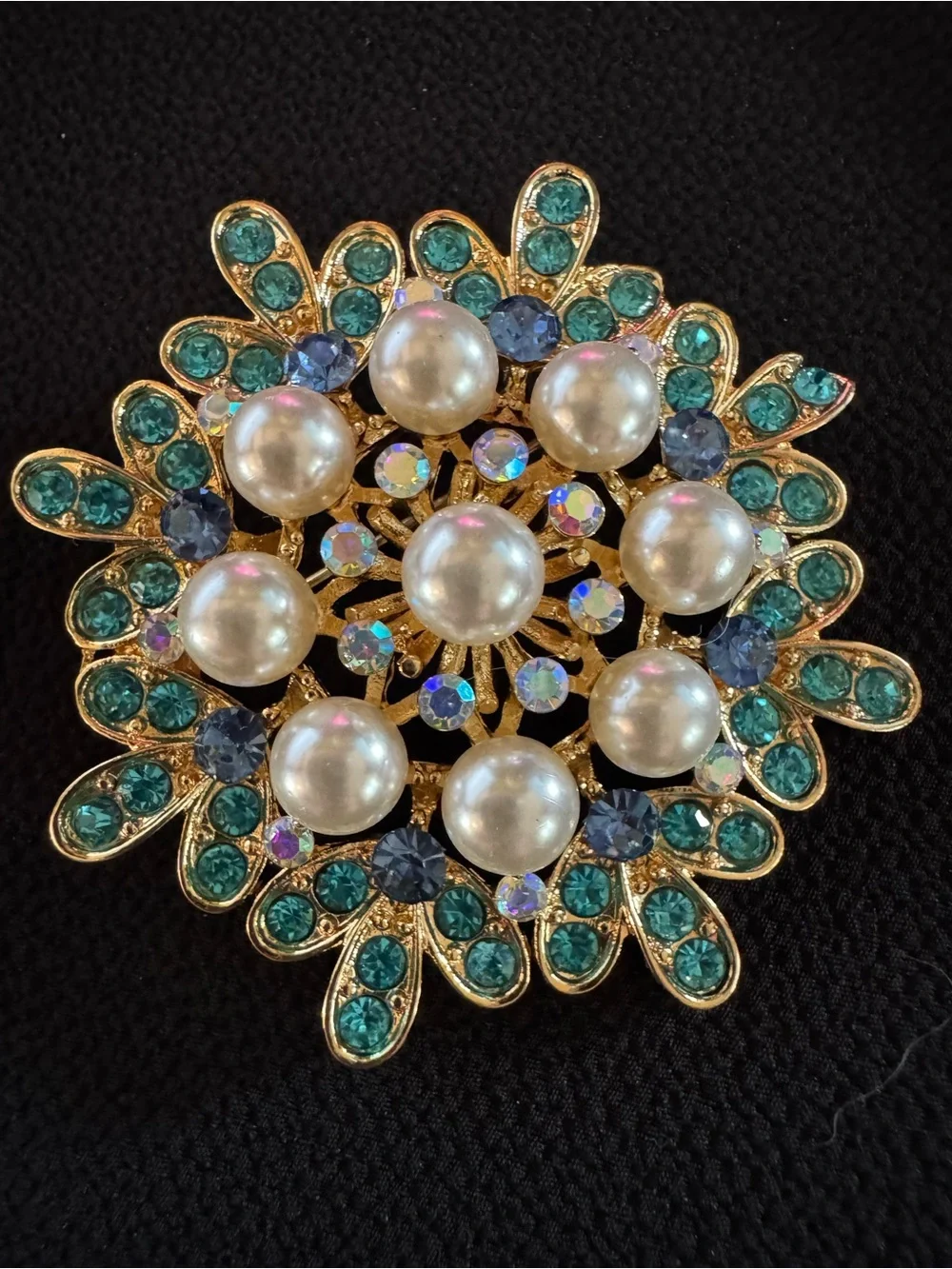 Vintage Gold Tone Floral Brooch